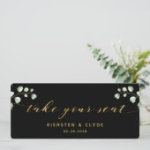 Carte de table en calligraphie dorée et verdure (Debout devant)