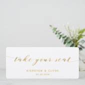 Carte de table en calligraphie dorée pour mariage (Debout devant)