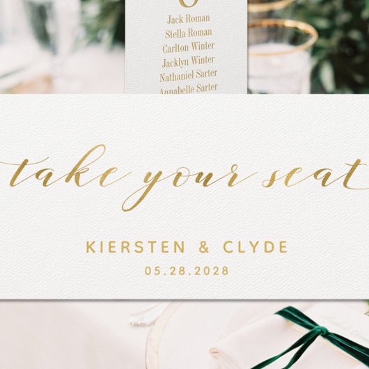 Carte de table en calligraphie dorée pour mariage