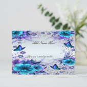 Carte de table florale bleue et papillon (Debout devant)