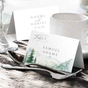 Carte de table pliable de montagne forestière à l'