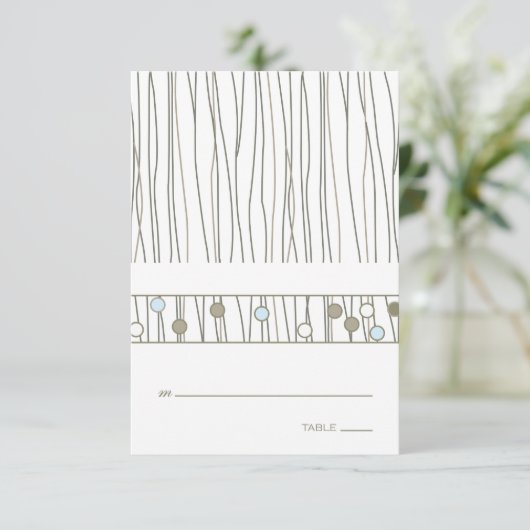 Carte de table pliée (Debout devant)