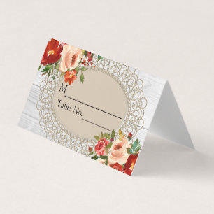 Carte de table pliée en bois blanc dentelle