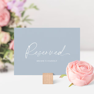 Carte de table réservée bleu poussiéreux pour mari