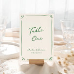 Carte de table verte tirée à la main<br><div class="desc">Ce design adorable présente des éléments dessinés à la main et un texte fantaisiste en gras.</div>