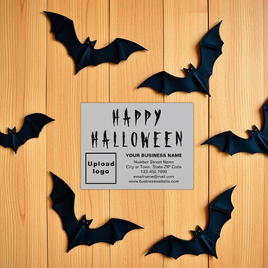 Carte de vacances d'Halloween petite grise