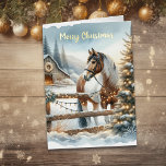 Carte De Vacances Métallisée Cheval Brown et Blanc Rustique Noël Or<br><div class="desc">Jolie carte de golf de Noël à thème de la ferme festive. Un joli cheval brun et blanc se tient derrière une vieille clôture de bois rustique avec un arrière - plan enneigé et un sapin de Noël et une vieille grange rouge vintage.</div>