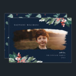 Carte de vacances Rustic Winter Berry Green<br><div class="desc">Eau rustique baies d'hiver et verdure,  carte de vacances photo. Caractéristiques,  cadre de masque photo de brosse moderne,  coordination des arrière - plans bleu marine et soutien motif correspondant.</div>