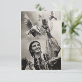 Carte de vacances soviétique avec une fille et des (Debout devant)