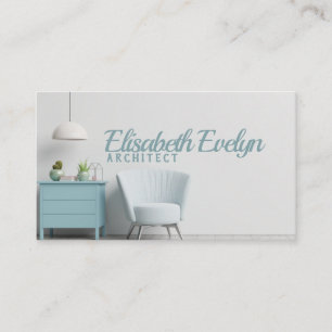 Carte De Visite A l'intérieur, un fauteuil sur un mur blanc vide