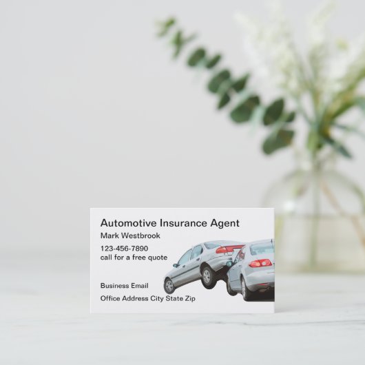 Carte De Visite Agent d'assurance automobile (Debout devant)