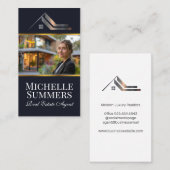Carte De Visite Agent immobilier debout devant la maison moderne (Devant / Derrière)
