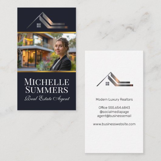 Carte De Visite Agent immobilier debout devant la maison moderne (Devant / Derrière)