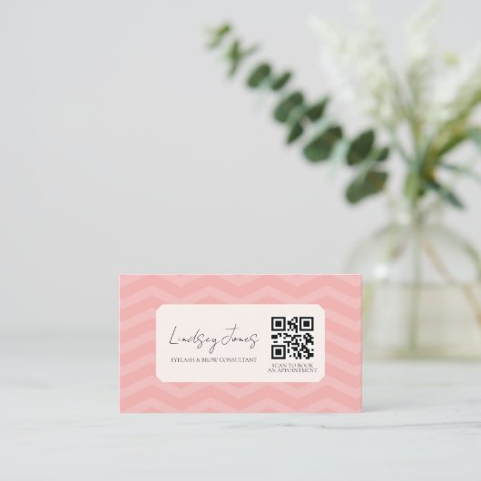 Carte De Visite Analyse de code QR rose professionnel pour réserve (Debout devant)
