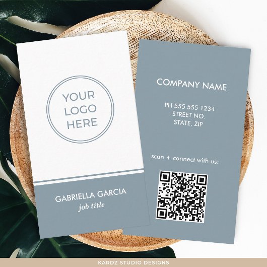 Carte de visite avec logo de code QR bleu