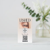 Carte De Visite Beige Blush Lashed Logo QR Code Social (Debout devant)