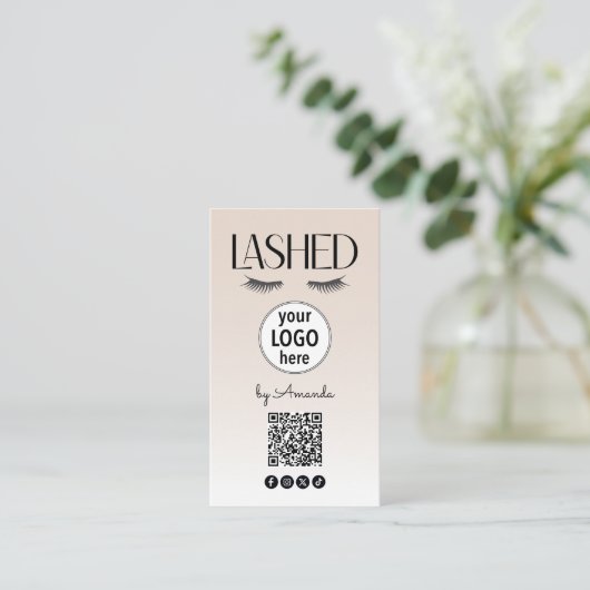 Carte De Visite Beige Lashed Eyelashes Minimalist QR Code Social (Debout devant)