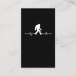 Carte De Visite Bigfoot Heartbeat Humour Funny Sasquatch Fan<br><div class="desc">N'importe quel croyant sasquatch adorera ce Bigfoot Design. Cadeau idéal pour un créateur mythique,  Yeti Fan. Graphique De La Légende Des Grandes Pieds De La Montagne De Squatch.Bigfoot Heartbeat Humour Funny Sasquatch Fan</div>