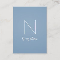Bleu et titane décorés d'un monogramme renversants