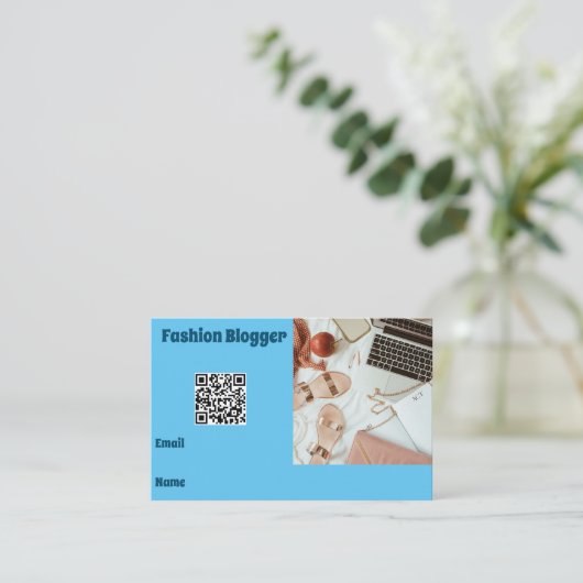 Carte De Visite Blogueur (Debout devant)