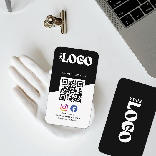 Carte De Visite Bold Connect With Us QR Code Logo Social Media