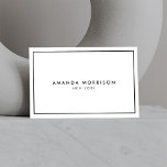 Carte De Visite Boutique minimaliste de luxe blanc/noir<br><div class="desc">Un design élégant et raffiné élève votre nom ou nom d'entreprise par un style minimal et moderne. La fine bordure noire est ancrée sur un arrière - plan blanc pour donner une impression de luxe à ce modèle carte de visite classique. © 1201AM CREATIVE</div>