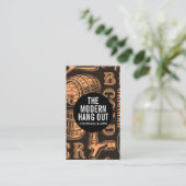 Carte De Visite Brasserie de bière Barrel et Tap | Restaurant (Debout devant)