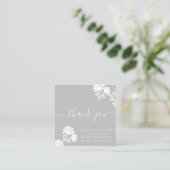 Carte De Visite Carré Boutique Beauté Merci Logo Script Gris (Debout devant)