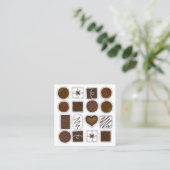 Carte De Visite Carré Chocolatier Bon Bon Chandy Shoppe Chocolatier (Debout devant)