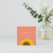 Carte De Visite Carré Code QR de tournesol moderne Elegant Peach (Debout devant)