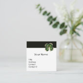 Carte De Visite Carré ÉLÉGANT OR VERT SHAMROCK JEWEL ET PERLES Blanc (Debout devant)