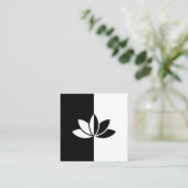Carte De Visite Carré Fleur de lotus noir et blanc (Debout devant)
