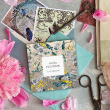 Fleurs de passion élégantes sur gris argenté