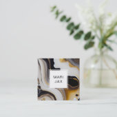 Carte De Visite Carré Fluide abstrait avec blanc, or et noir (Debout devant)