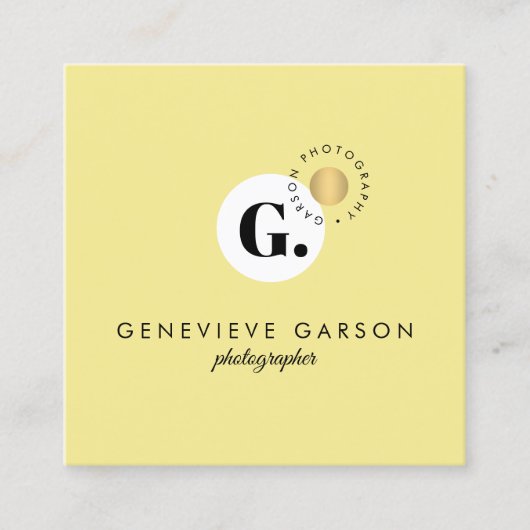 Carte De Visite Carré Logo Gras Créatif Monogramme Jaune Médias Sociaux (Devant)