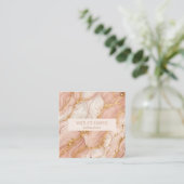 Carte De Visite Carré Modern Elegant Pink Gold Beige Marble (Debout devant)