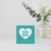 Carte De Visite Carré Moderne Coeur Éditable Couleur Arrière - plan Fait (Debout devant)