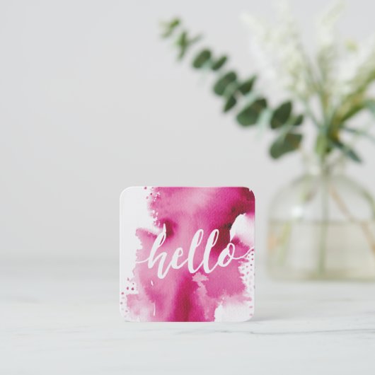 Carte De Visite Carré MODERNE HELLO SCRIPT arty aquarelle splash rose (Debout devant)