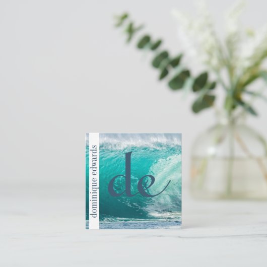 Carte De Visite Carré Ocean Wave Blue Professional QR Code Monogramme (Debout devant)