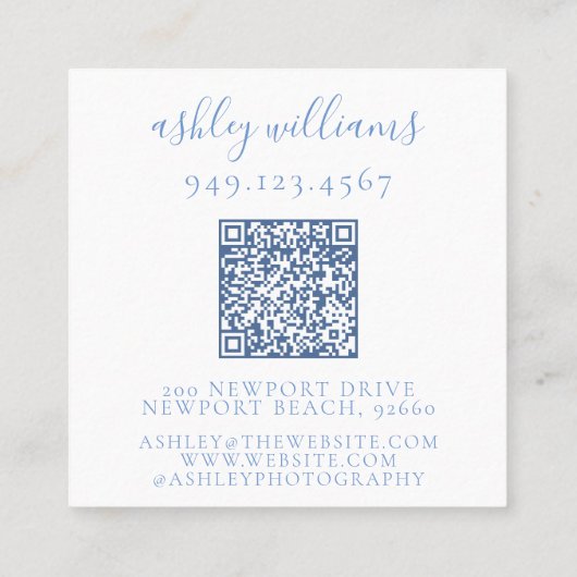 Carte De Visite Carré Pastel Blue QR Code Monogramme Floral Crest (Dos)