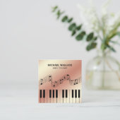 Carte De Visite Carré Pianiste Rose de piano à clavier Gold Foil (Debout devant)