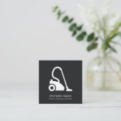 CARTE DE VISITE CARRÉ SERVICE DE NETTOYAGE EN VACUM SIMPLE BLANC NOIR (Debout devant)