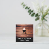 Carte De Visite Carré Ustensiles de bois rustique barbecue maître grill (Debout devant)