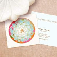 Yoga Instructor Lotus Fleur et Om Symbole
