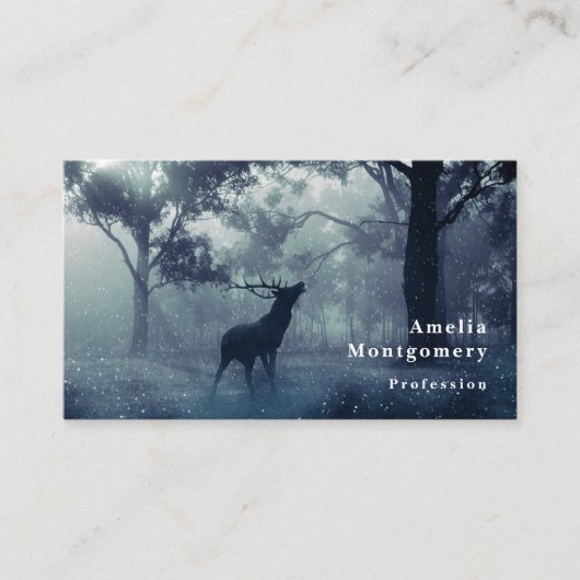 Carte De Visite Cerf avec Antlers dans une forêt ombragée (Devant)