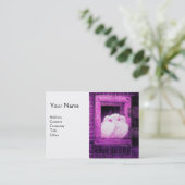 Carte De Visite CHAUSSURES BLANCHES À LA FENÊTRE, monogramme viole (Debout devant)