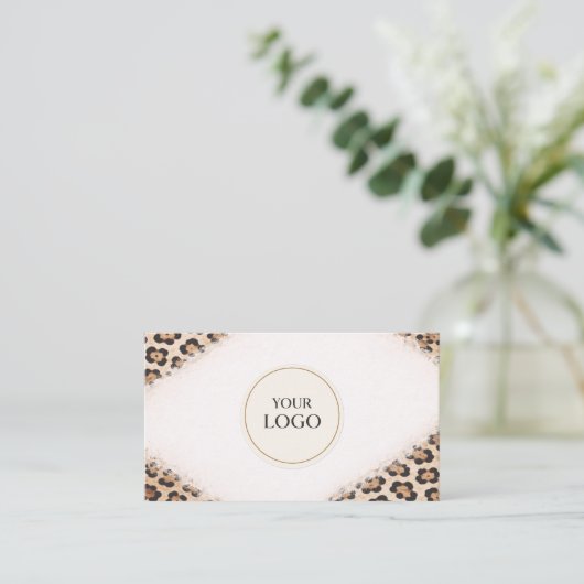 Carte De Visite Cheetah Leopard Print Logo QR Code Professional (Debout devant)