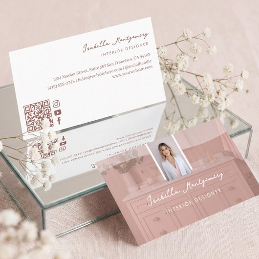 Carte De Visite Chic Luxe Rose Script Intérieur Designer Photo QR