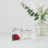 Carte De Visite Chic Red Rose White Marble Gold Vein Makeup Artist (Debout devant)