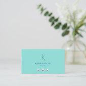 Carte De Visite Chic Turquoise avec logo Monogram et bijoux en gla (Debout devant)